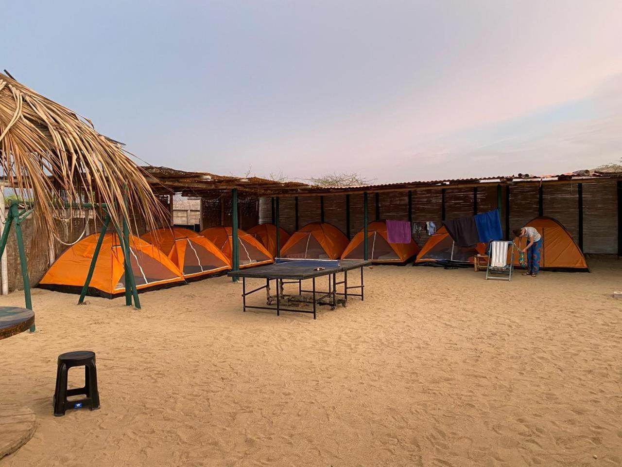 曼克拉 Pepon Surf Camp酒店 外观 照片